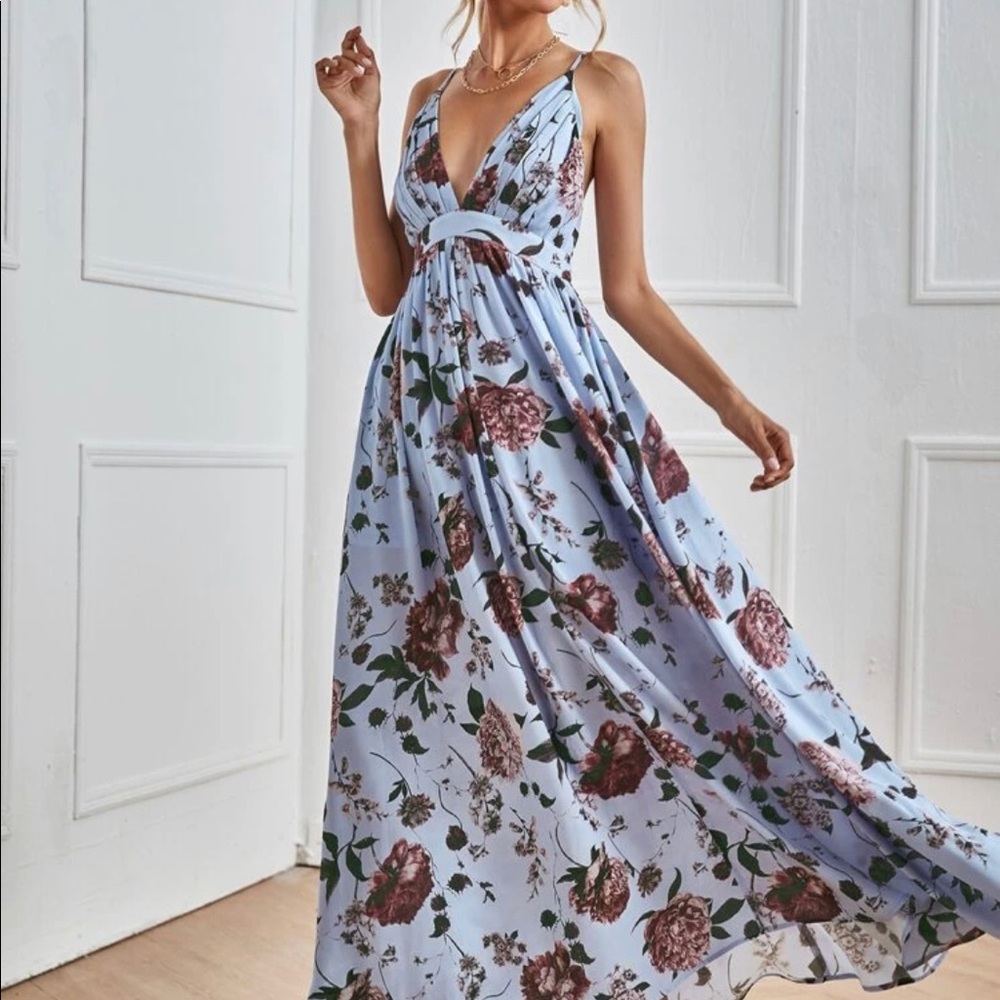 backless floral maxi dress - Picture 6 of 9